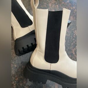 Dr Martens Style Chelsea Slip On Chunky Boots - Women’s 9 (40)